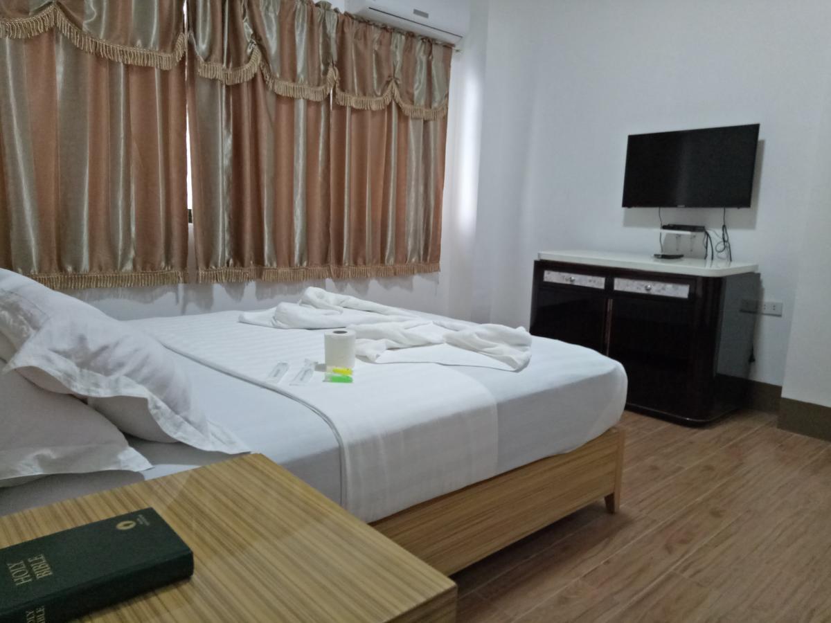 Meaco Hotel - Anilao Мабини Экстерьер фото